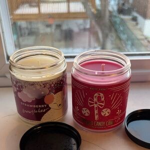 White Barn Crushed Candy Cane Candle & strawberry snowflakes